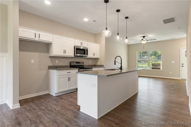 $249,900 | 5712 Harmony Wds Drive, Memphis, IN 47143