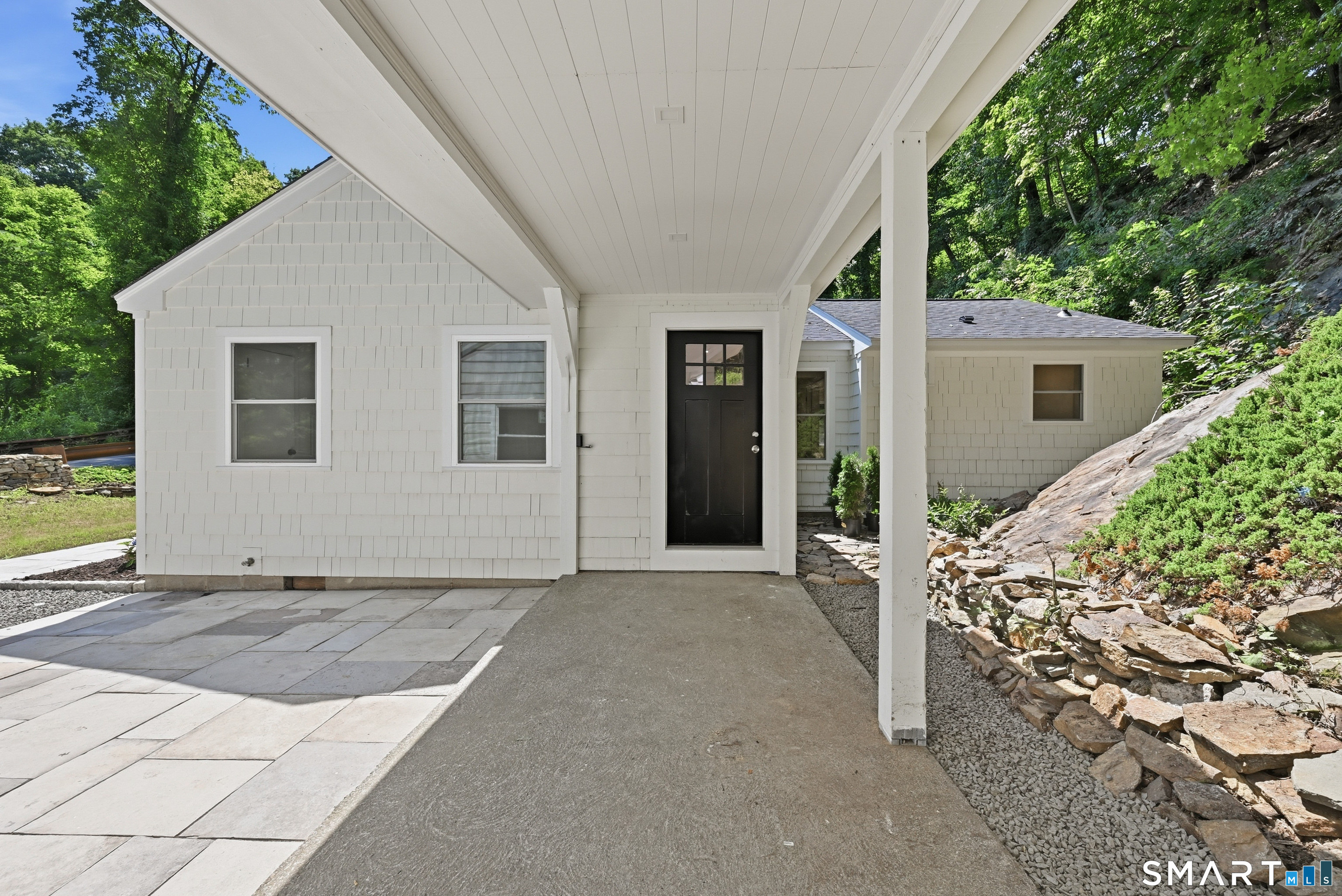 224 Ramapoo Road Ridgefield, CT 06877 - Photo 5 of 40 Gallery Image 5