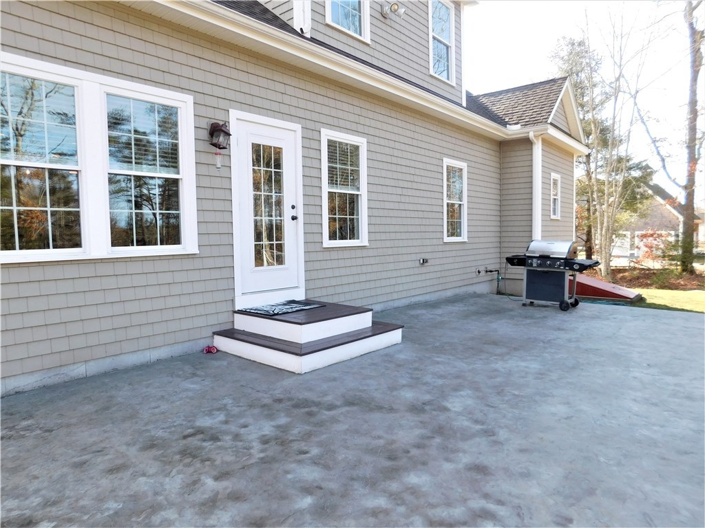 6 Fallon Trail Westerly, RI 02891 - Photo 8 of 39