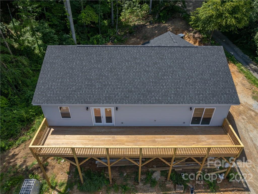 39 Hamilton Acrs Drive Tryon, NC 28782 - Photo 24 of 25 an aerial view of a house with a backyard