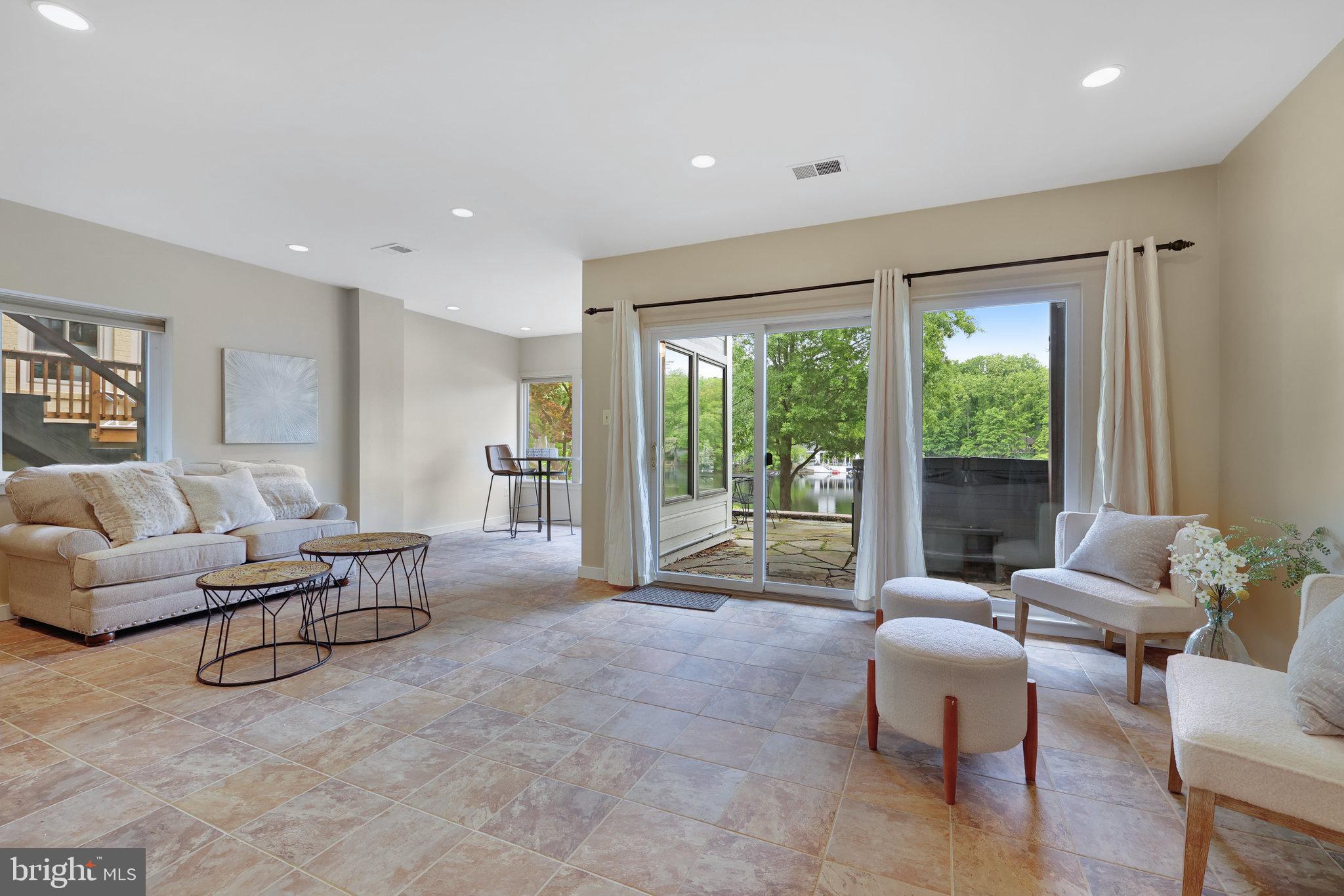 2001 Chadds Ford Drive Reston, VA 20191 - Photo 47 of 96 Grand Recreation room