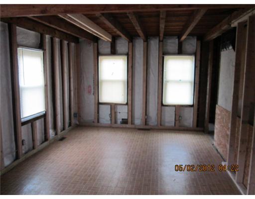 467 Seven Mile Road Cranston, RI 02831 - Photo 3 of 19 Exterior Front.