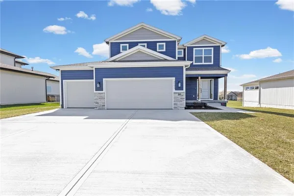 $549,950 | 18593 West 193rd St Spring Hill, Spring Hill, KS 66083