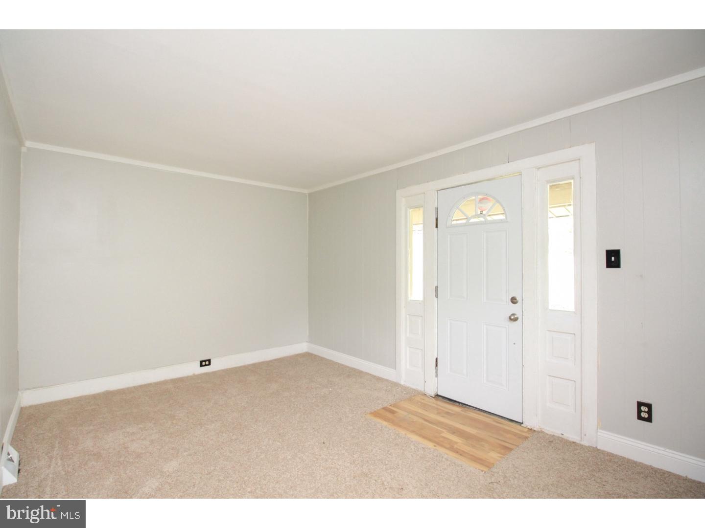 187 Erial Road Pine Hill, NJ 08021 - Photo 12 of 25 Living Room