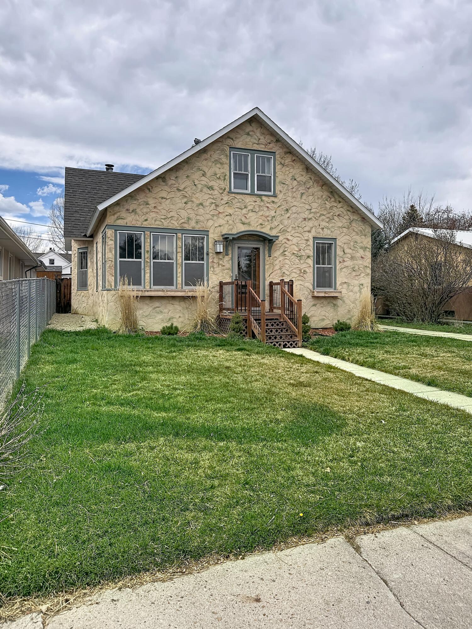 518 North Adams Avenue Buffalo, WY 82834 - Photo 1 of 49 001