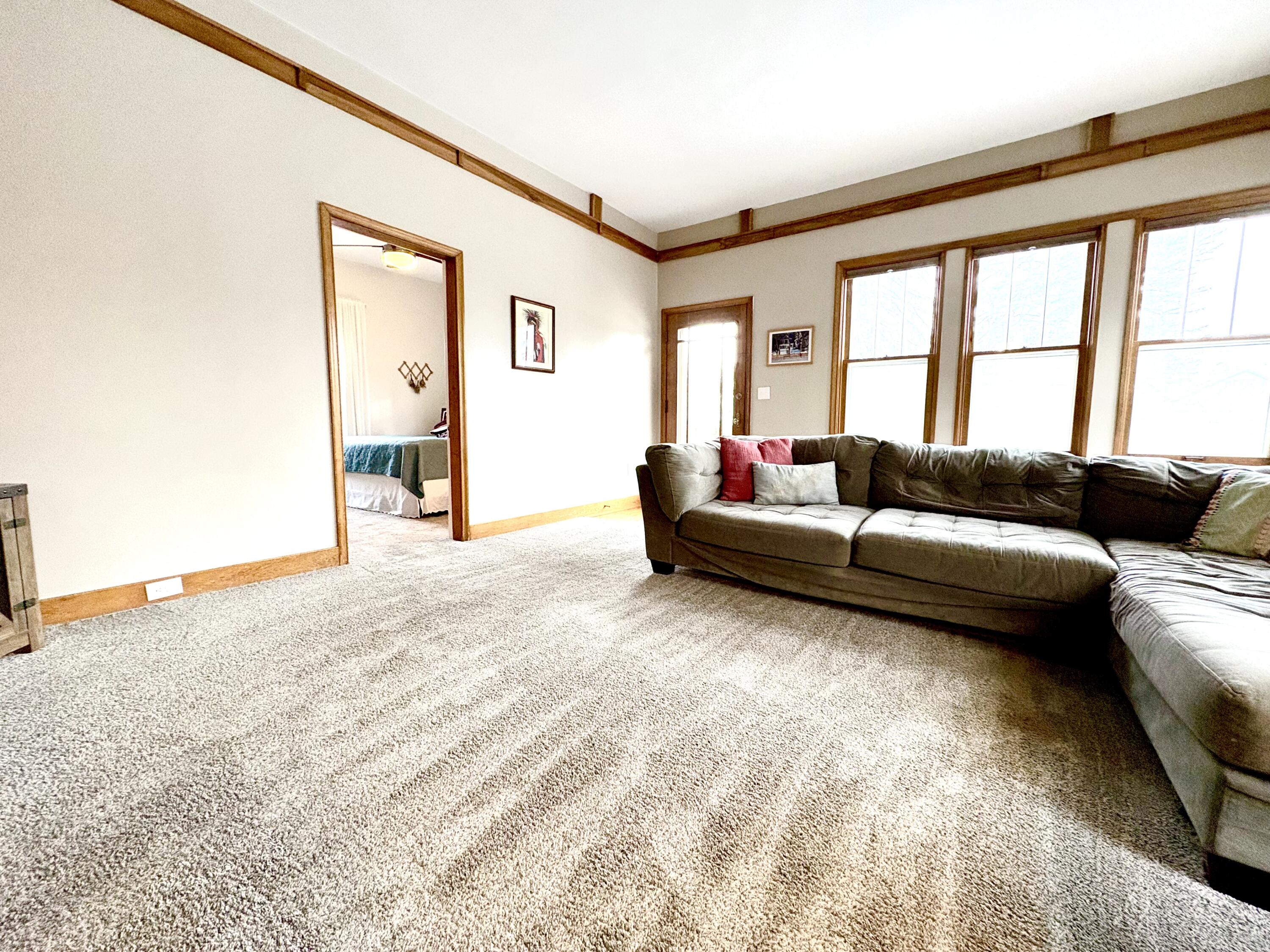 518 North Adams Avenue Buffalo, WY 82834 - Photo 13 of 49 15