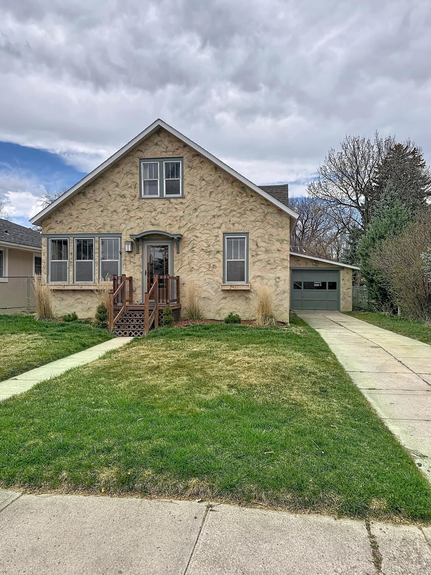 518 North Adams Avenue Buffalo, WY 82834 - Photo 3 of 49 0004