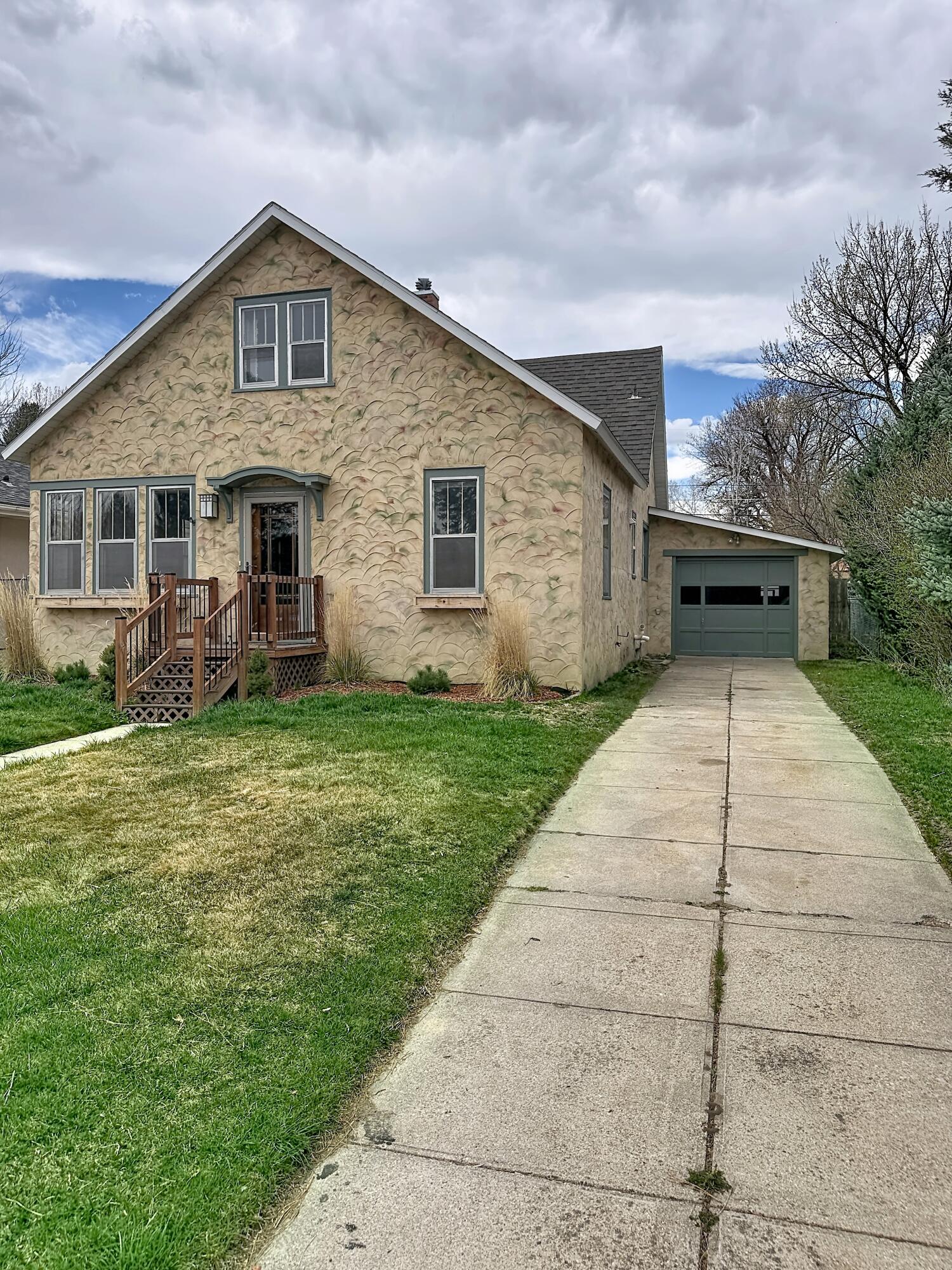 518 North Adams Avenue Buffalo, WY 82834 - Photo 4 of 49 0005