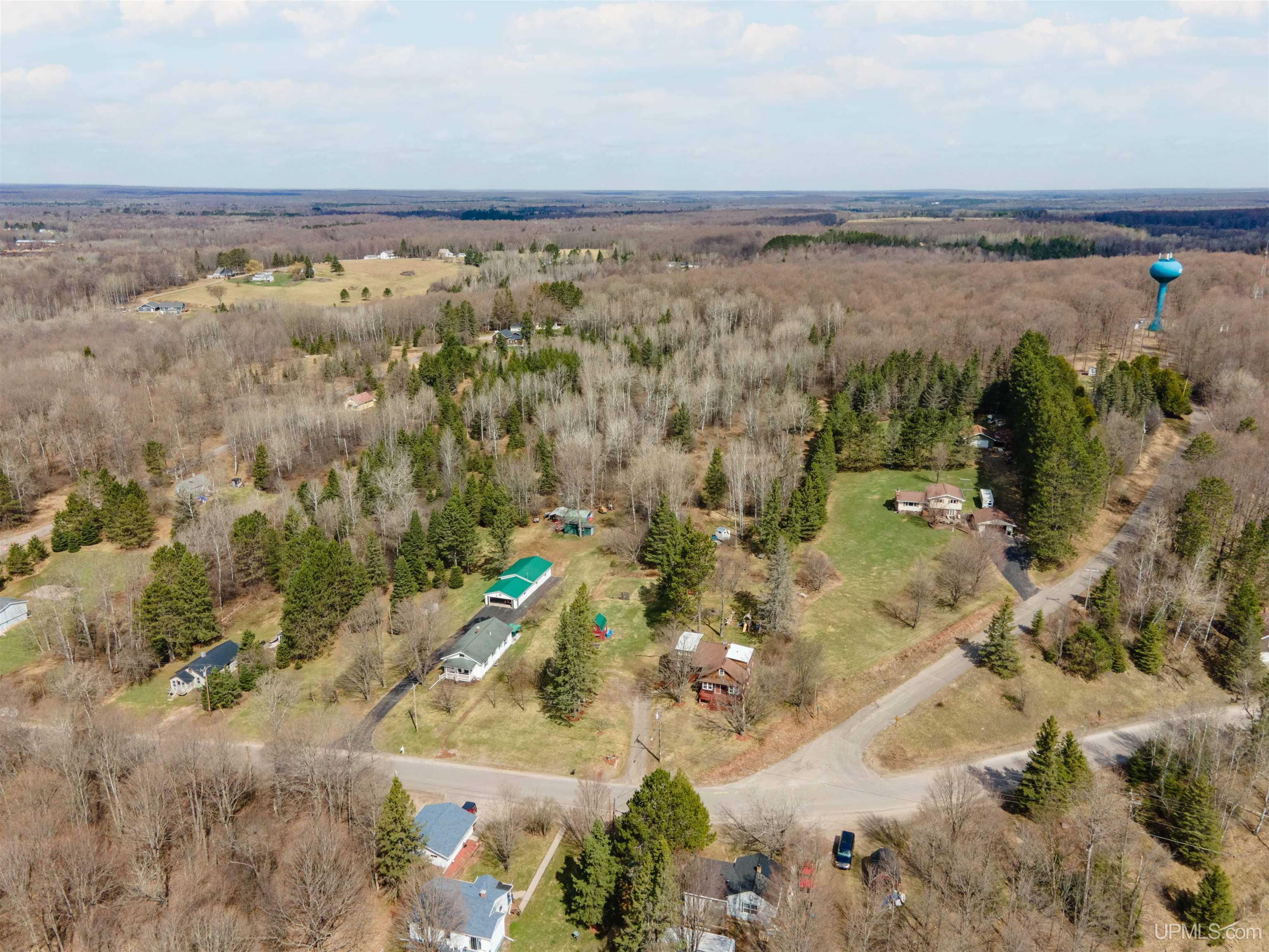 645 East Hunter Road Iron River, MI 49935 - Photo 36 of 37