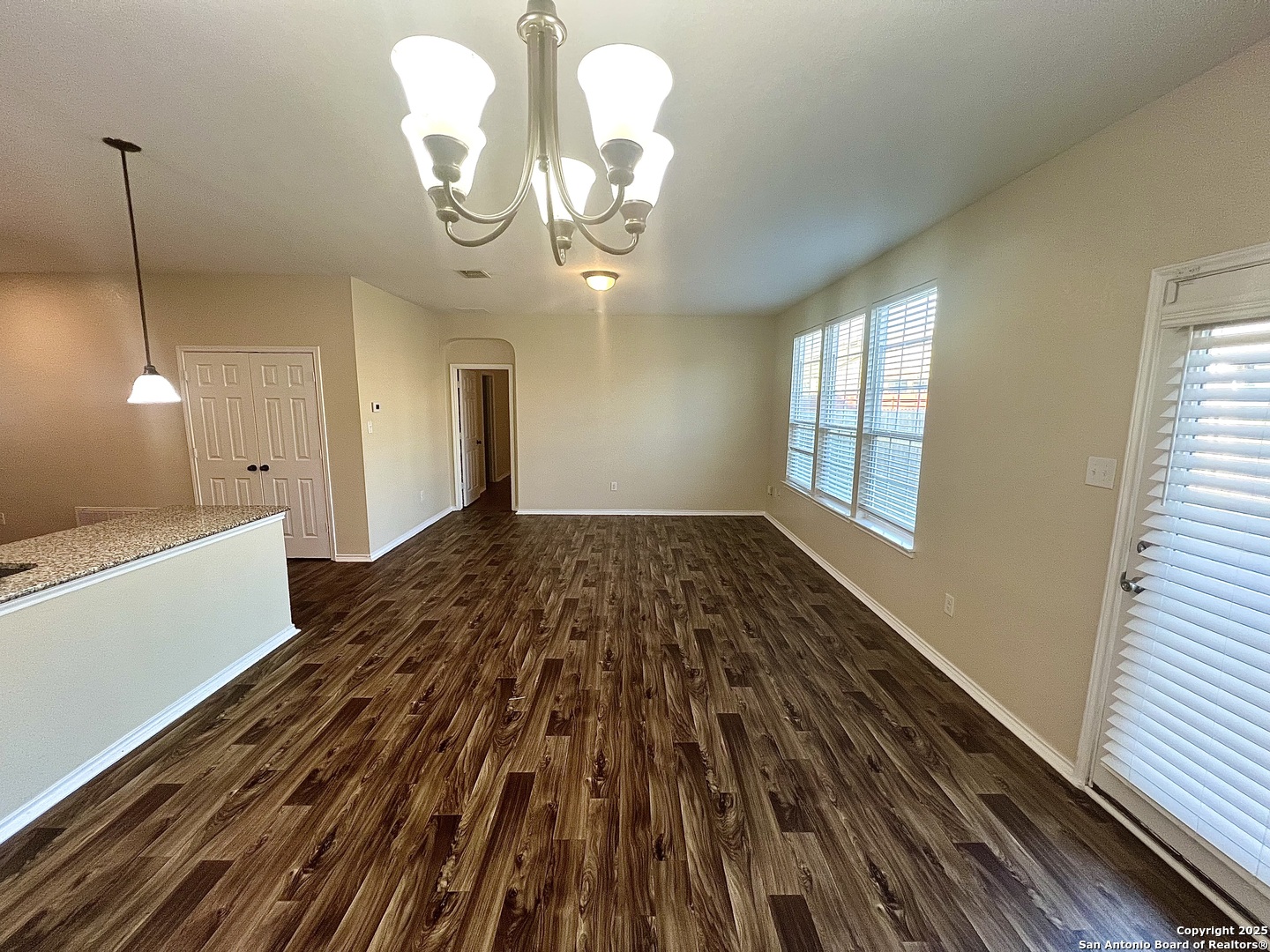 7534 Copper Cove Converse, TX 78109 - Photo 6 of 15