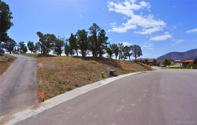 $155,000 | 540 Deer Valley Drive, New Castle, CO 81647