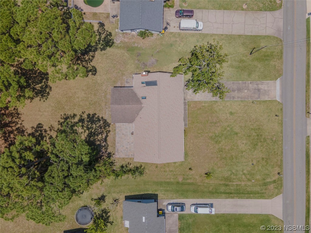 2024 South Riverside Drive Edgewater, FL 32141 - Photo 3 of 57 Gallery Image 3