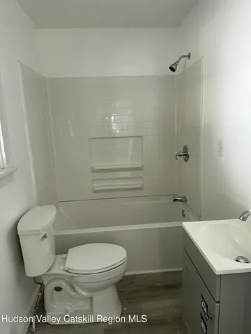 $1,200,000 | 6045 Highway 9G, Hudson, NY 12534