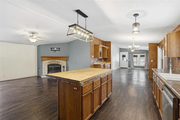 $395,000 | 557 Farm To Market Road 3003, Graham, TX 76450