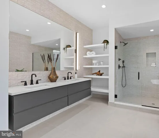 $659,000 | 635 North 7th Street, Unit B3B, Philadelphia, PA 19123