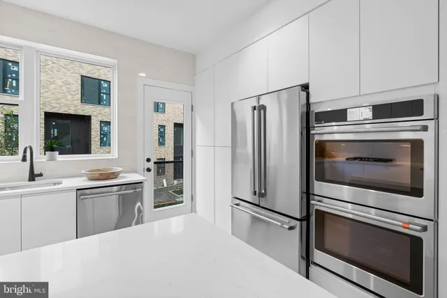 $659,000 | 635 North 7th Street, Unit B3B, Philadelphia, PA 19123