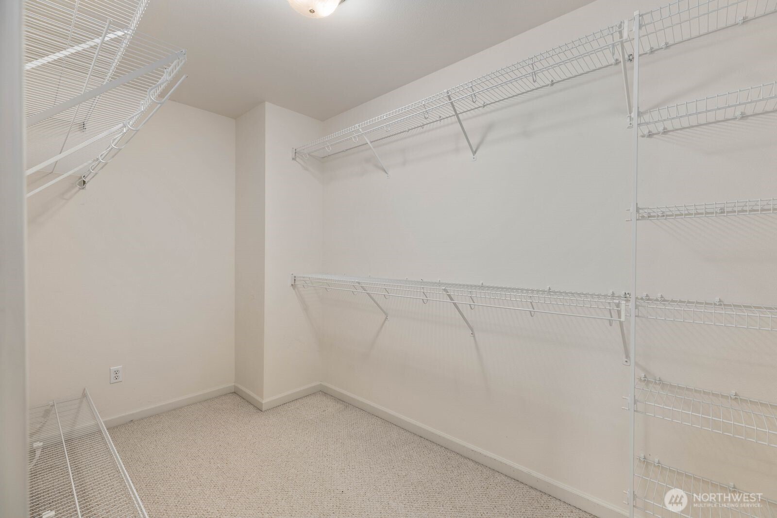 207 Edmonds Place Northeast Renton, WA 98056 - Photo 23 of 40