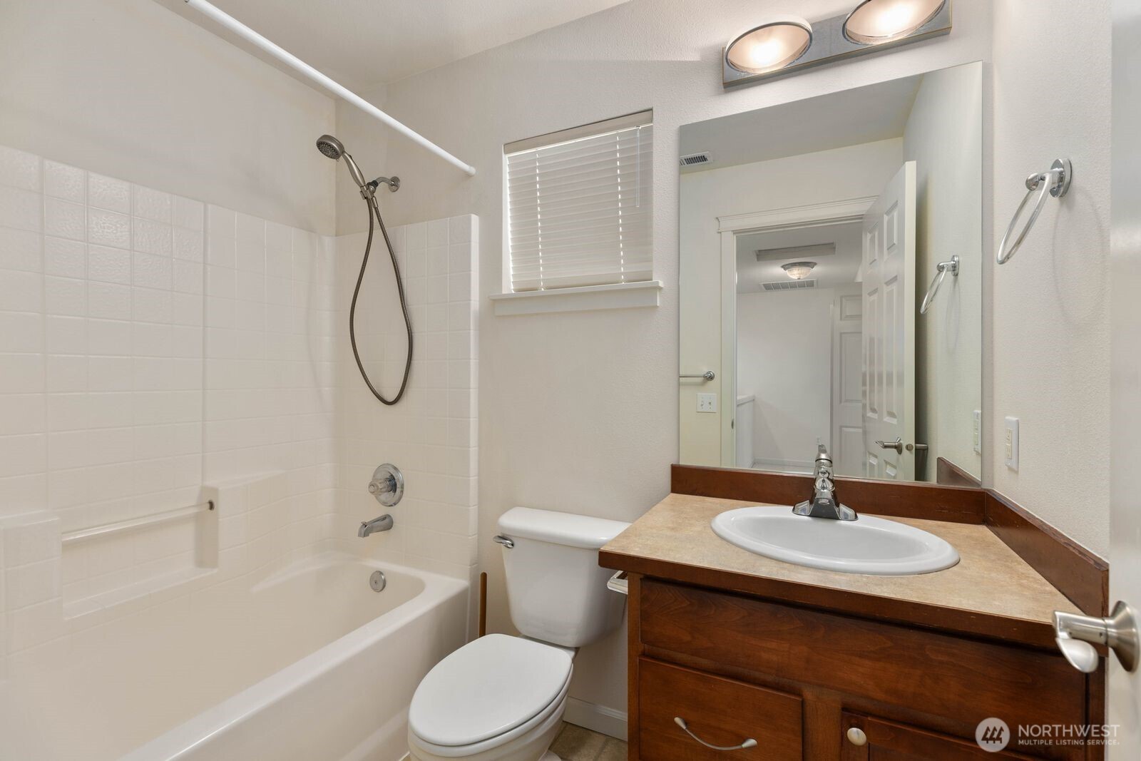 207 Edmonds Place Northeast Renton, WA 98056 - Photo 30 of 40