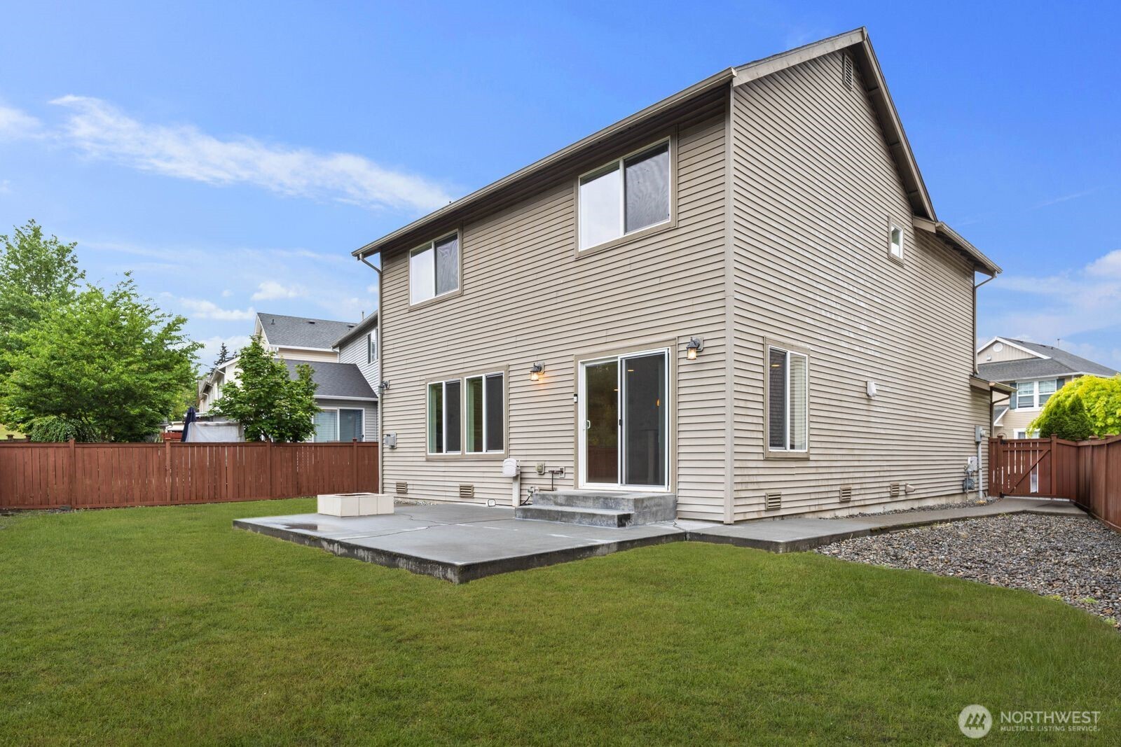 207 Edmonds Place Northeast Renton, WA 98056 - Photo 35 of 40