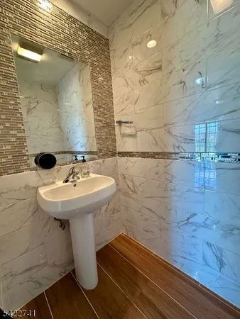 $4,200 | 3 Harbor Front Court, Elizabeth Port, NJ 07206