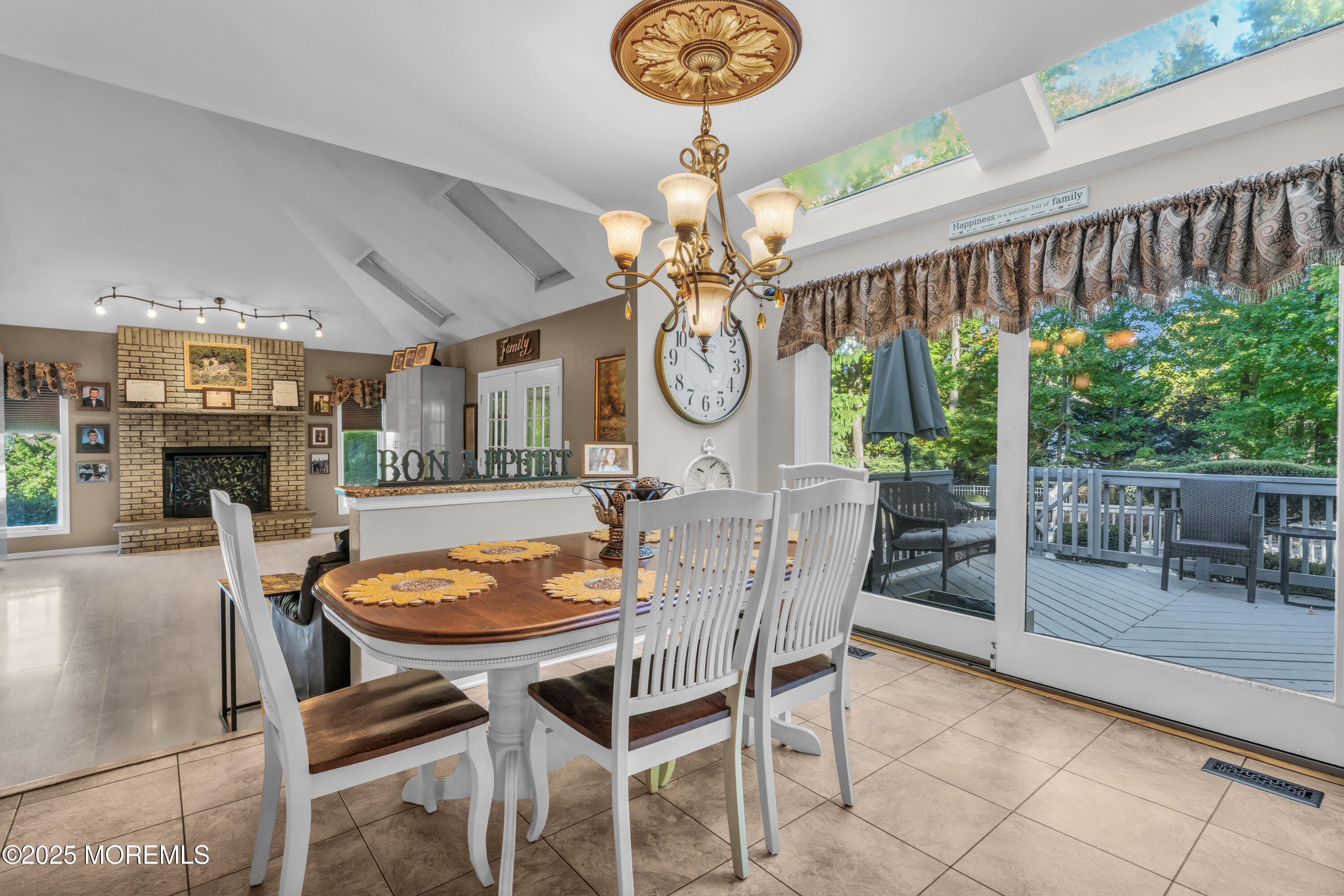 7 Red Coach Lane Holmdel, NJ 07733 - Photo 12 of 57 photos_high_resolution_HOM07053