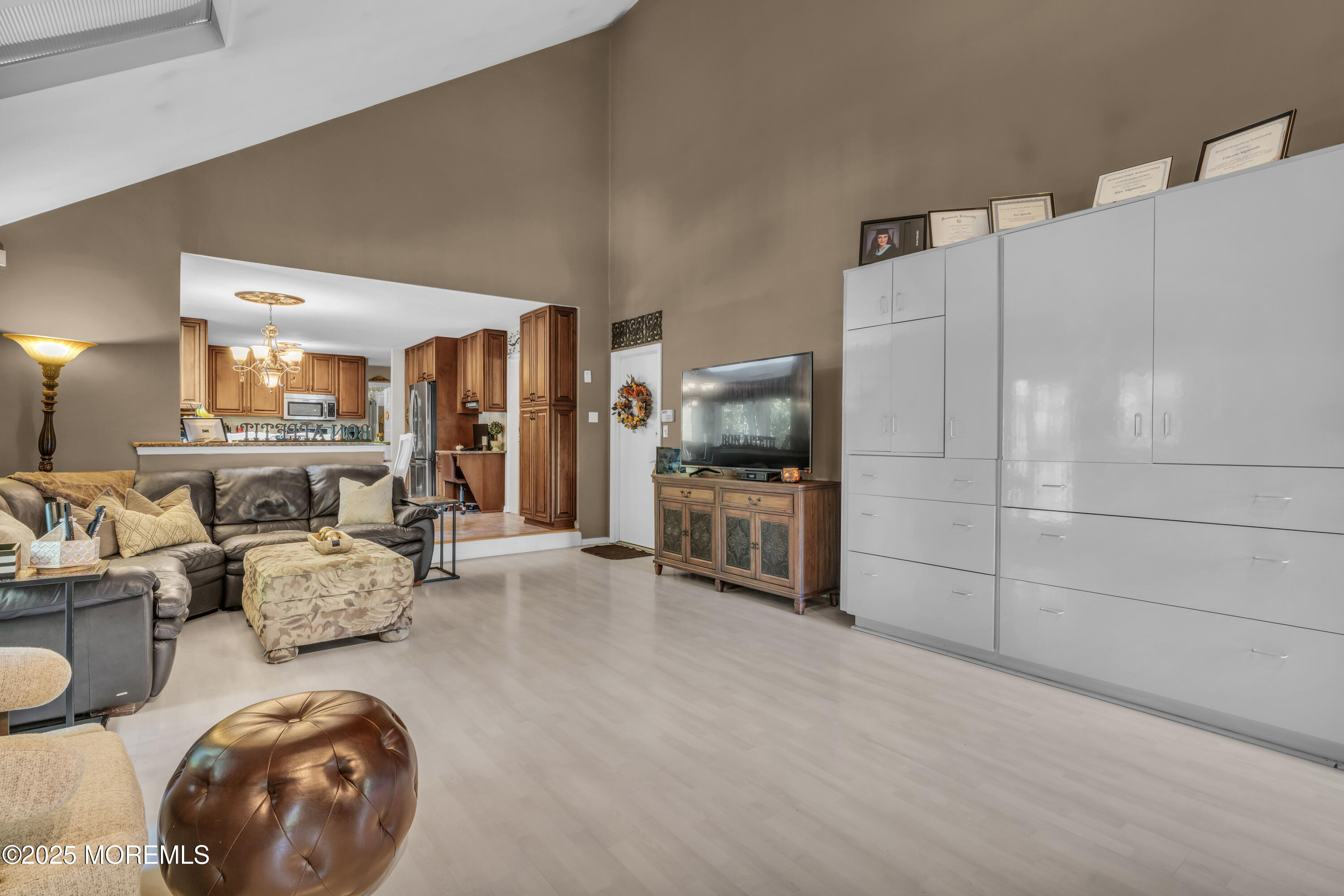 7 Red Coach Lane Holmdel, NJ 07733 - Photo 15 of 57 photos_high_resolution_HOM07073