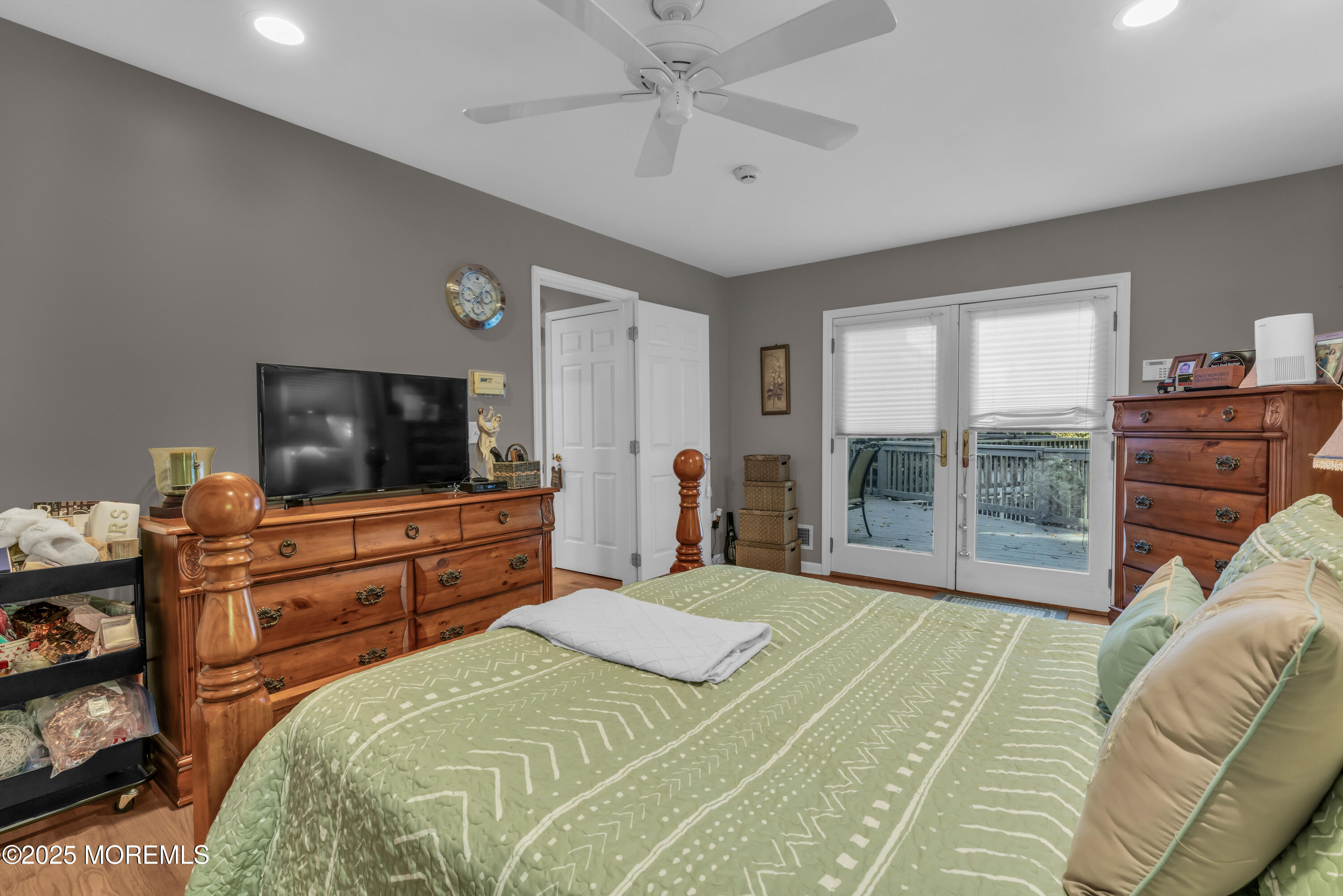 7 Red Coach Lane Holmdel, NJ 07733 - Photo 23 of 57 photos_high_resolution_HOM07203