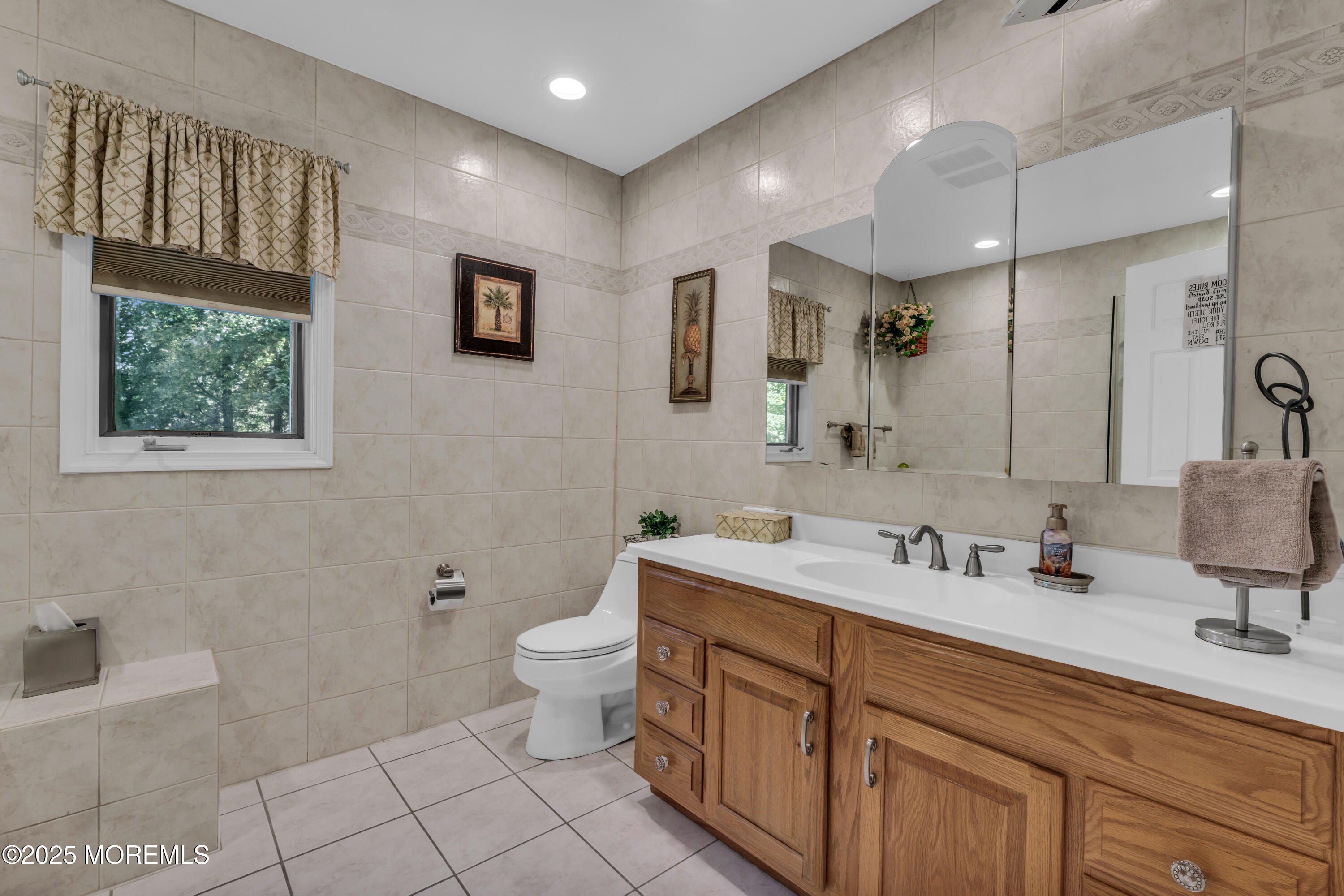 7 Red Coach Lane Holmdel, NJ 07733 - Photo 37 of 57 photos_high_resolution_HOM07108