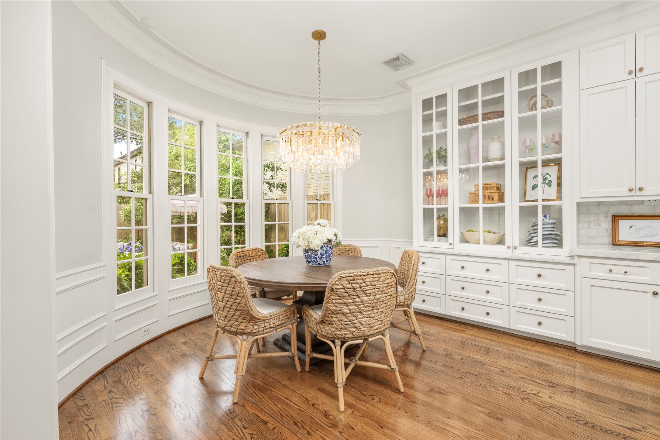 4220 Riley Street West University Place, TX 77005 - Photo 11 of 35 Breakfast area and custom built-in hutch very well designed and built.