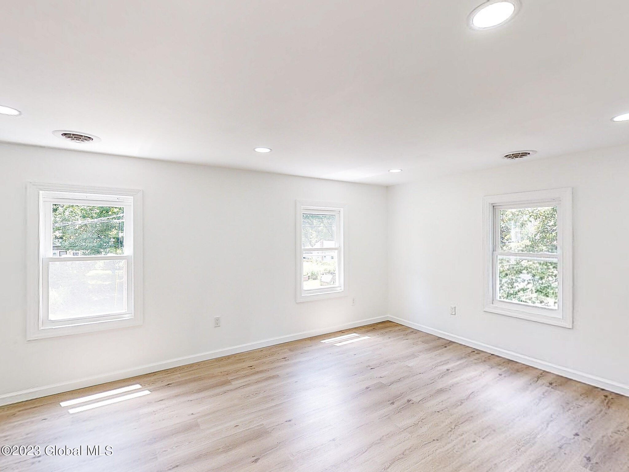 19 Clapper Road Bethlehem, NY 12158 - Photo 20 of 37 Bedroom 6
