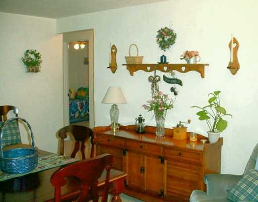 239 Olympic Road Baldwin, PA 15236 - Photo 2 of 8 Dining Room.