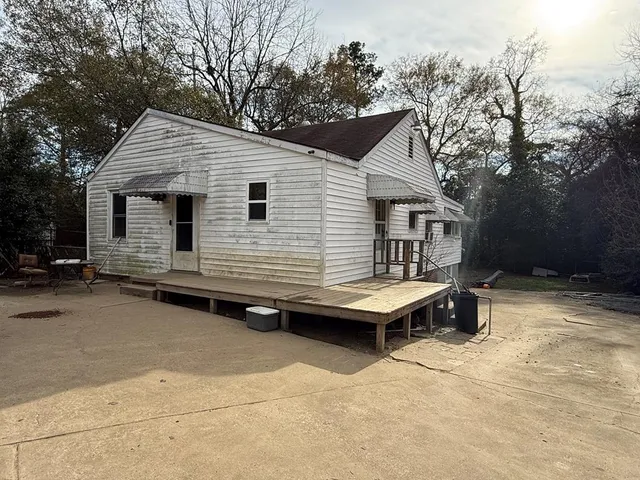a backyard of a house