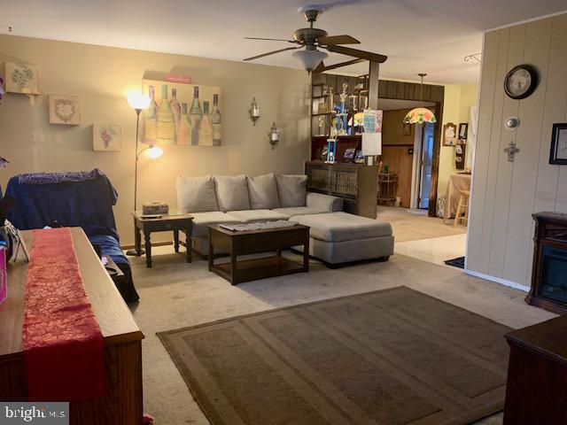 16 Queen Anne Road Levittown, PA 19057 - Photo 3 of 16 Gallery Image 3
