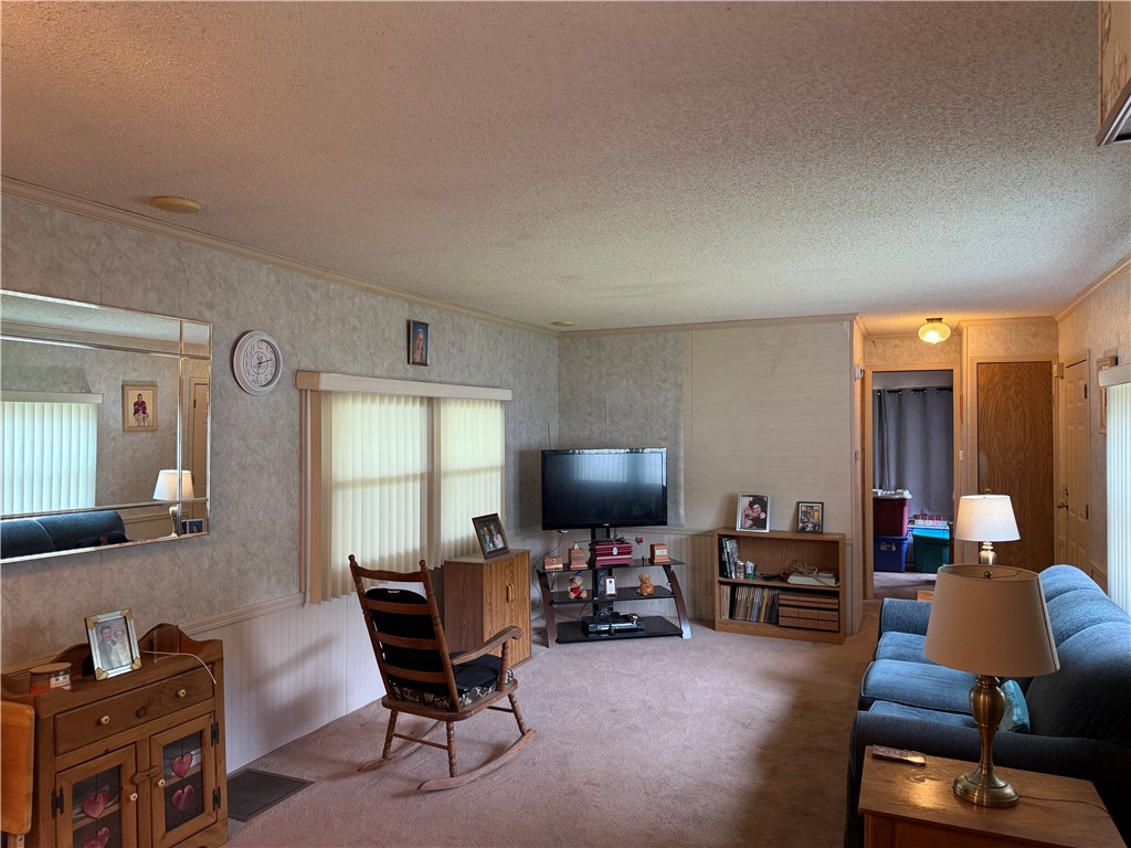 32 Lane East Coventry, RI 02816 - Photo 12 of 23