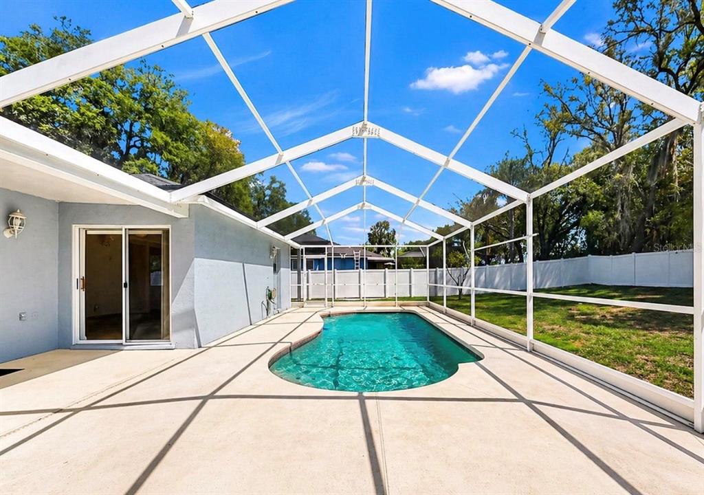 10725 Deepbrook Drive Riverview, FL 33569 - Photo 46 of 67 a view of a backyard with small area