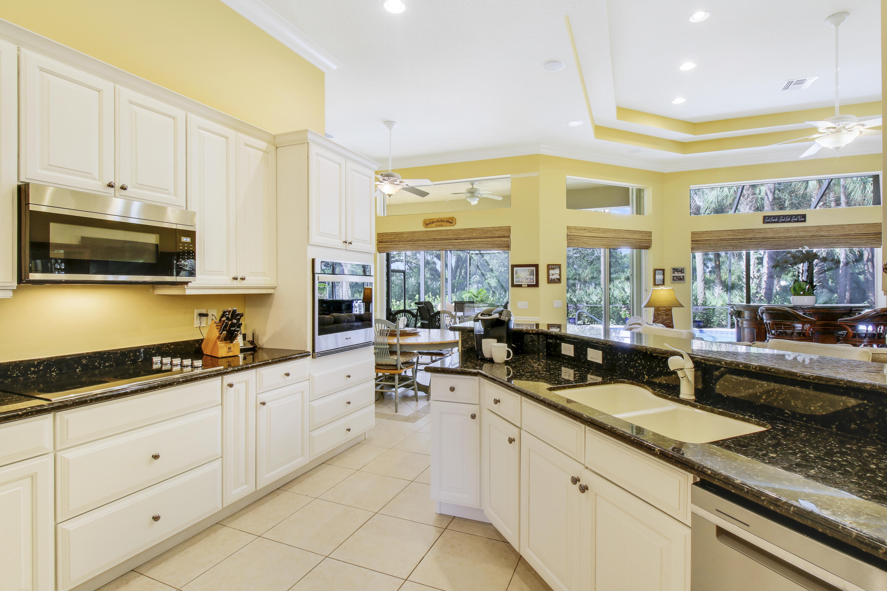 8829 Bally Bunion Road Port St. Lucie, FL 34986 - Photo 16 of 59 Kitchen