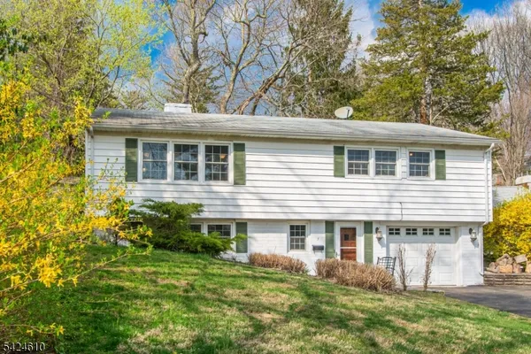 $510,000 | 7 North Shore Trail, Sparta, NJ 07871