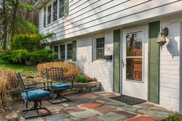 $510,000 | 7 North Shore Trail, Sparta, NJ 07871
