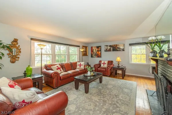 $510,000 | 7 North Shore Trail, Sparta, NJ 07871