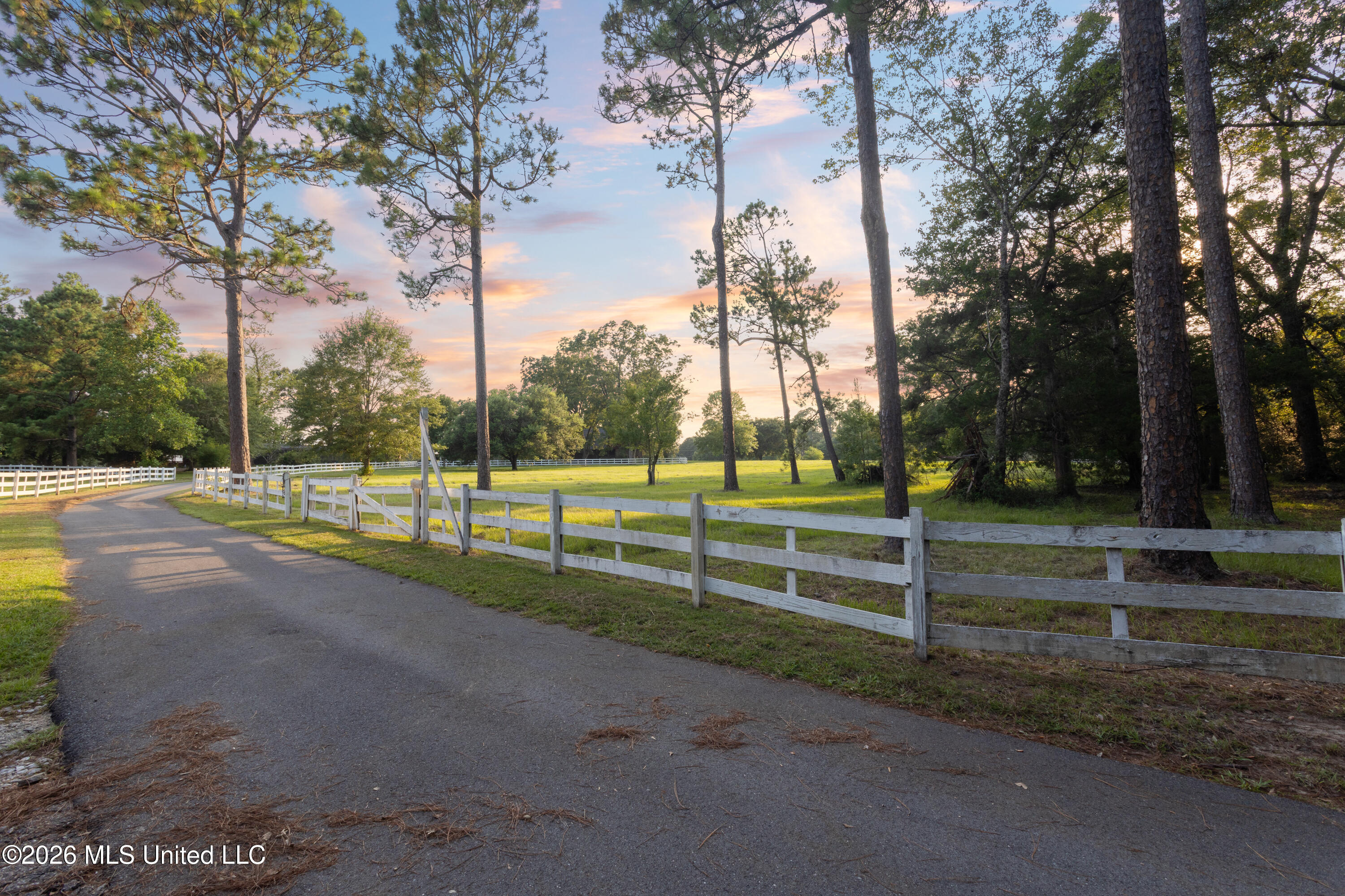 1223 Wire Road West Perkinston, MS 39573 - Photo 151 of 154 00139