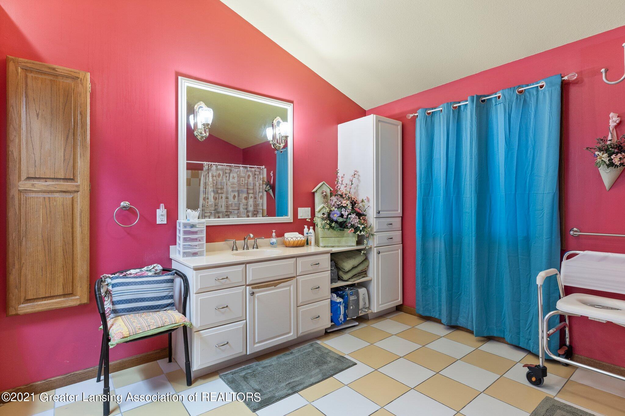 629 Meachem Road Battle Creek, MI 49017 - Photo 24 of 58 24-web-or-mls-1P6A9636