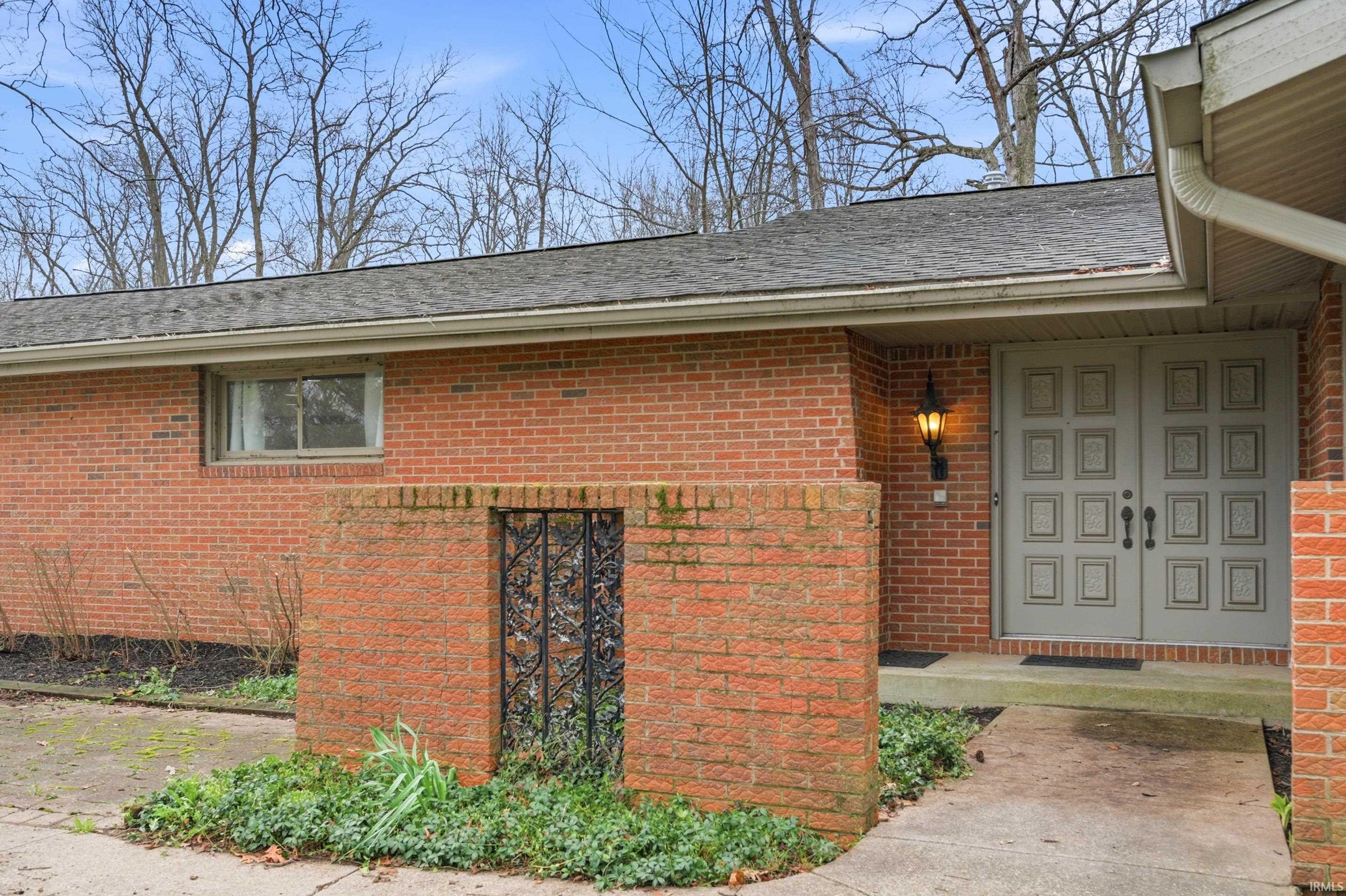 3505 Delaware Trail Muncie, IN 47302 - Photo 3 of 35