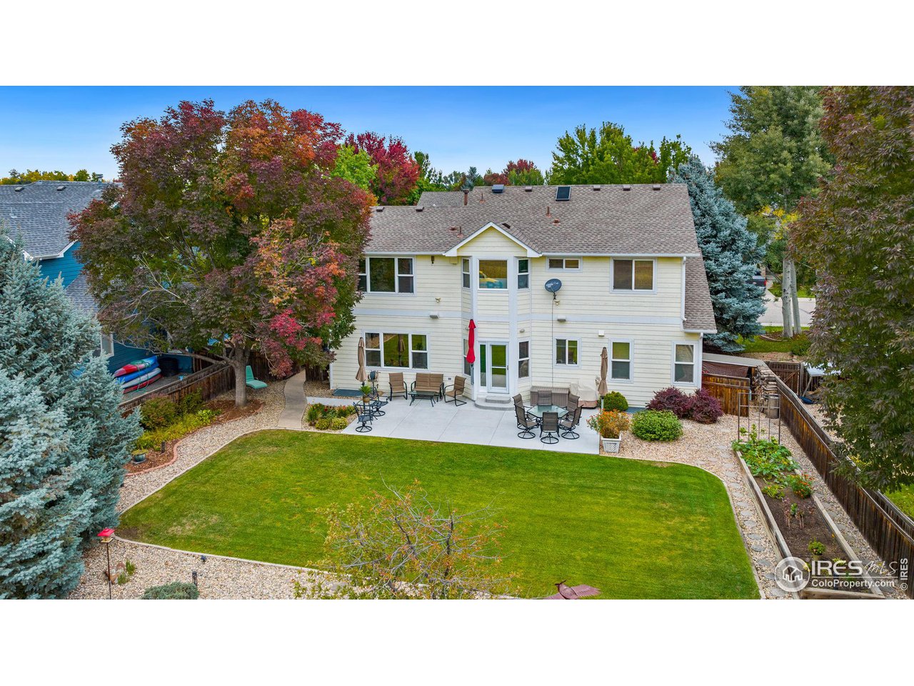 2444 Eagleview Circle Longmont, CO 80504 - Photo 33 of 37 Large Backyard