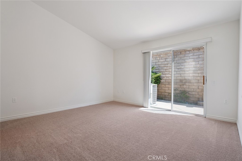 2024 Tulip Avenue Simi Valley, CA 93063 - Photo 12 of 20