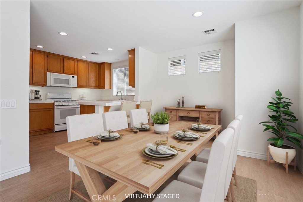 2024 Tulip Avenue Simi Valley, CA 93063 - Photo 7 of 20