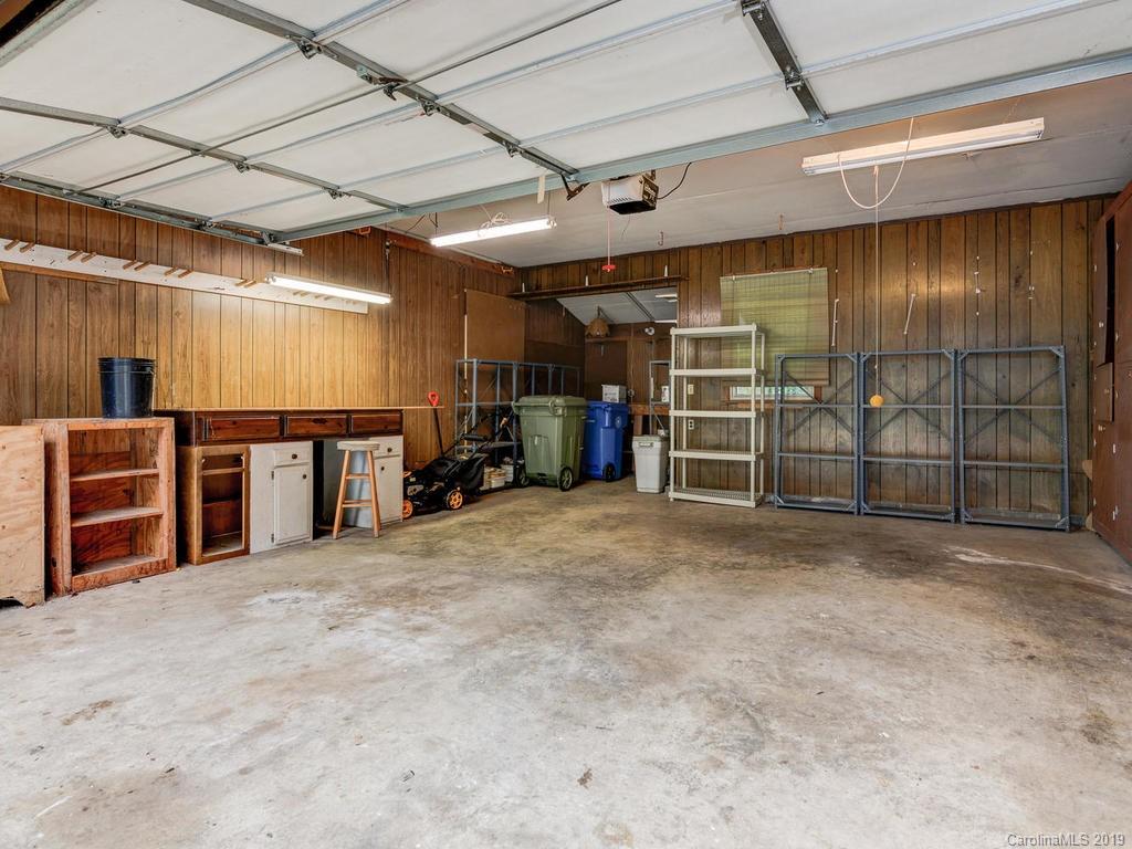 127 Underhill Road Hendersonville, NC 28792 - Photo 15 of 16 Gallery Image 15