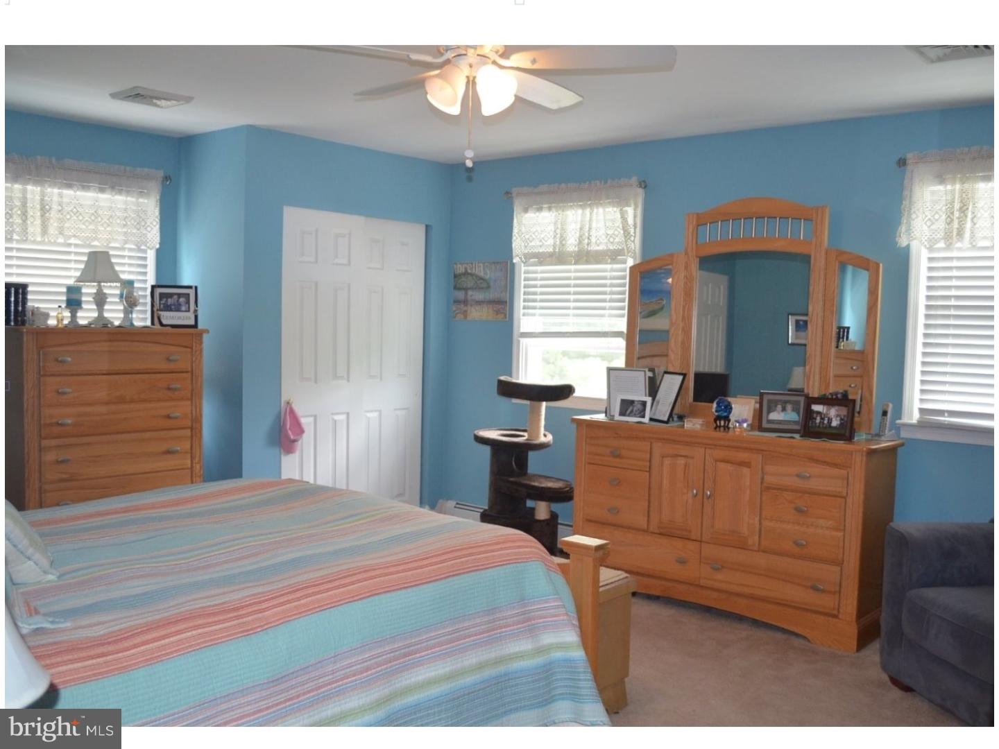 40 Clover Road Warminster, PA 18974 - Photo 12 of 20 Master Bedroom