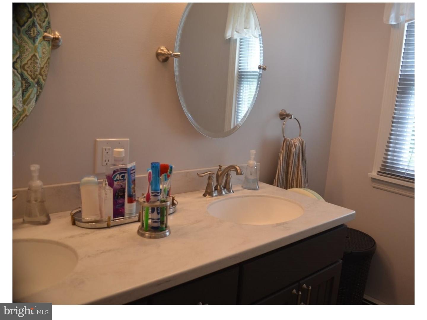 40 Clover Road Warminster, PA 18974 - Photo 15 of 20 Bathroom