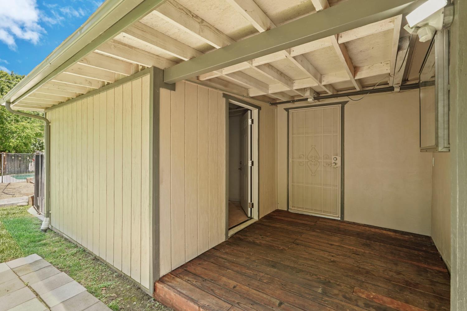 4831 Hibiscus Road Stockton, CA 95212 - Photo 36 of 38 Back patio Workroom, Kids playroom, Office, many options!
