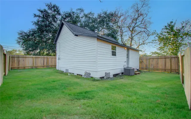 $339,999 | 1301 Southgate Drive, Rosenberg, TX 77471